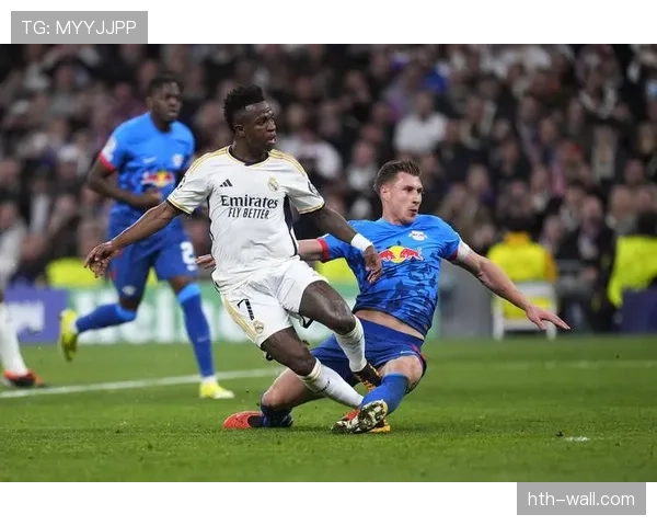 卡马文加表现稳健,多面手属性助力皇马迎战强敌 卡马文加表现稳健,多面手属性助力皇马迎战强敌