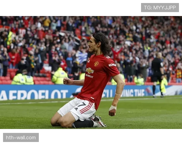 卡瓦尼状态回勇:禁区杀手重焕魔力,全面影响力引领球队前行 卡瓦尼状态回勇:禁区杀手重焕魔力,全面影响力引领球队前行